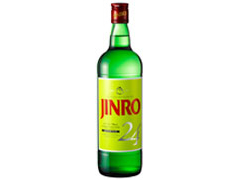 Один из брендов соджу - Jinro. Такие бутылки идут на экспорт.